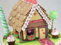 Hansl & Gretle Gingerbread House
